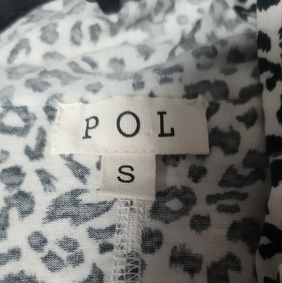 POL Animal Print Oversized Top / Size S - Picture 3 of 8